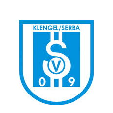 Das blaue Logo des SV Klengel-Serba zeigt ein weißes "V" und die Zahlen "09" auf einem Schild.